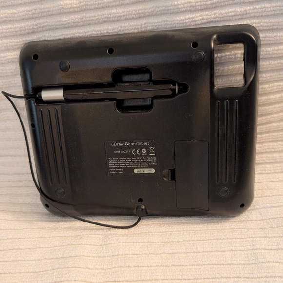 U Draw Instant Studio Wii Game, Manual and Tablet - Picture 6 of 6